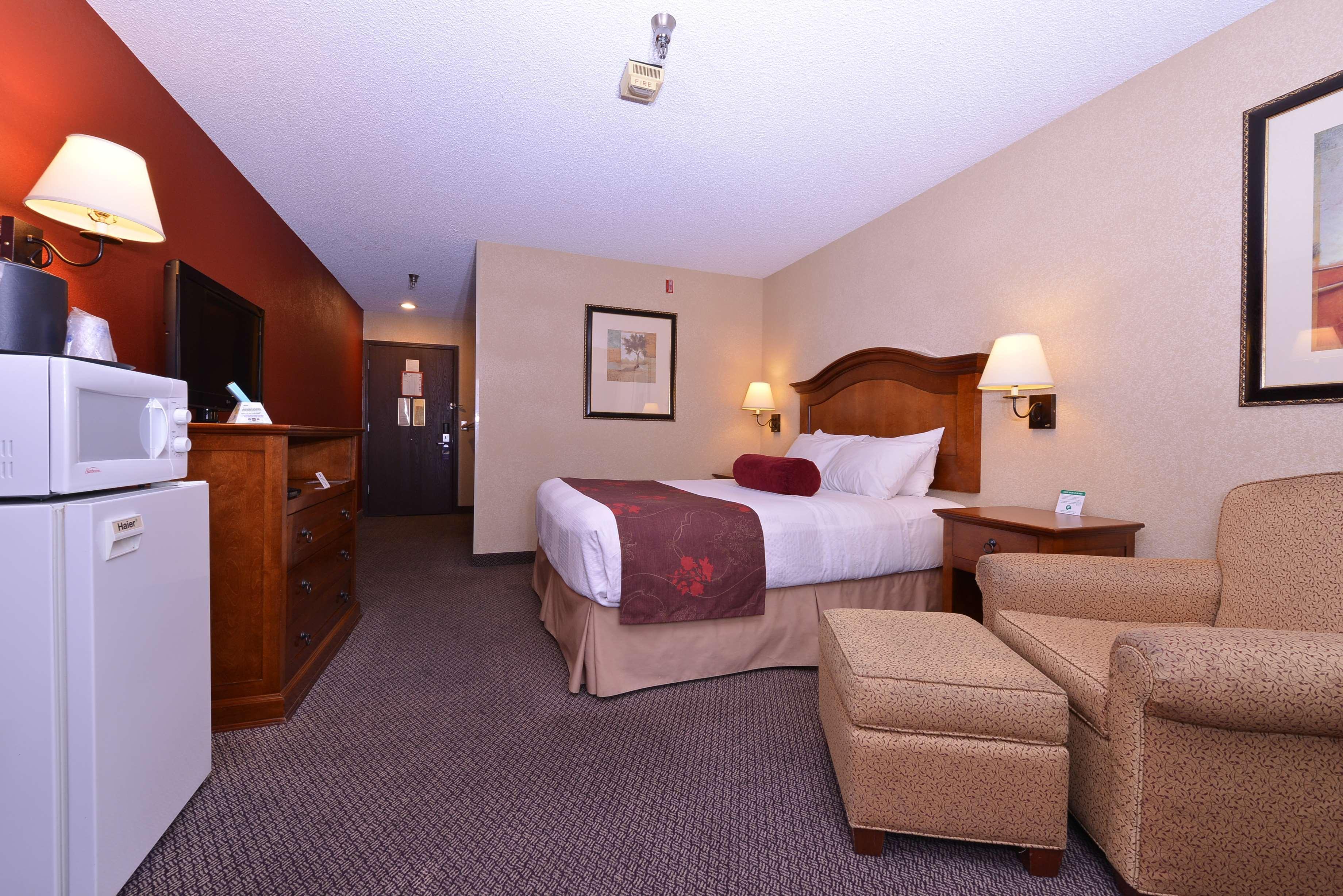 Best Western Plus Rama Inn Redmond Buitenkant foto