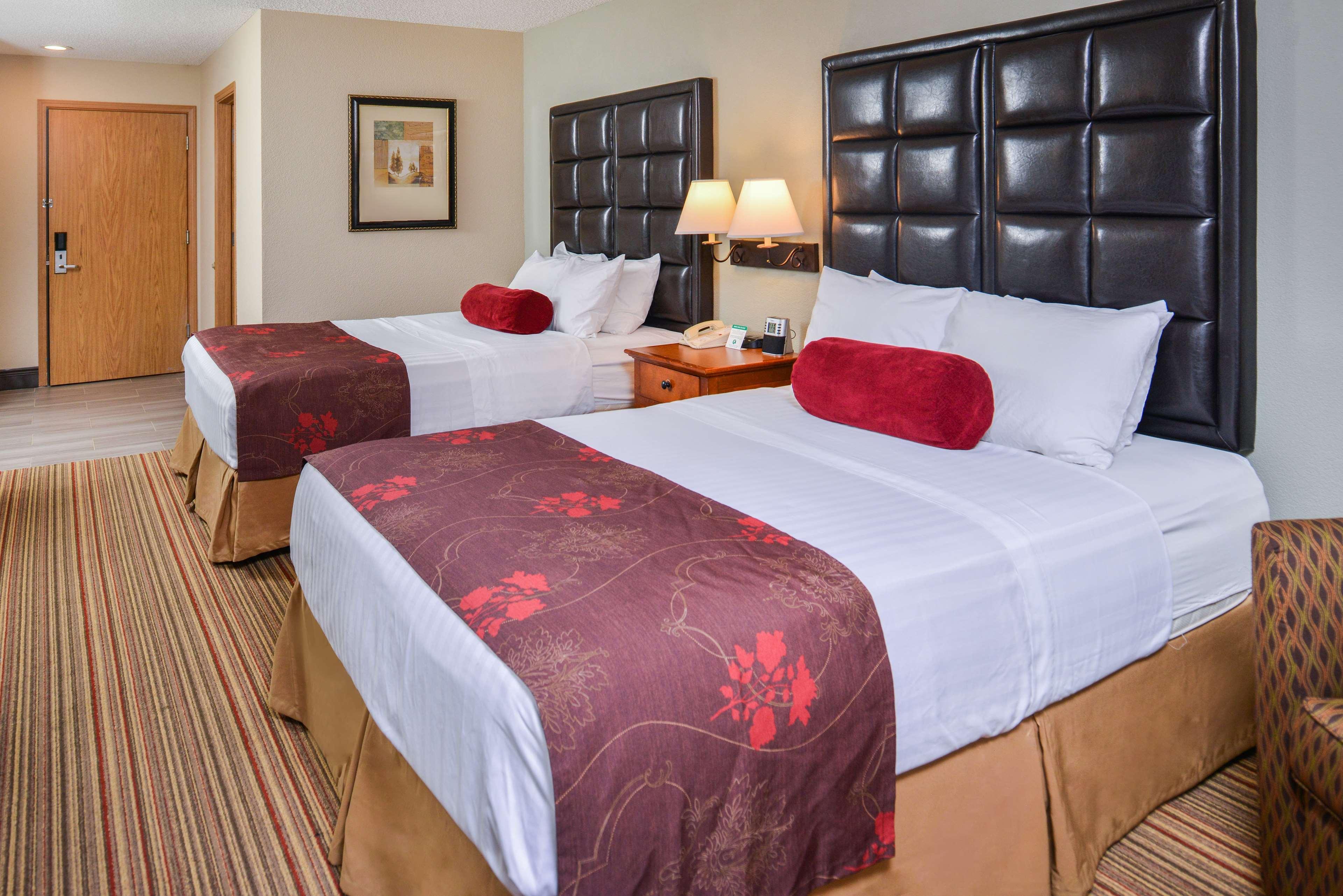 Best Western Plus Rama Inn Redmond Buitenkant foto