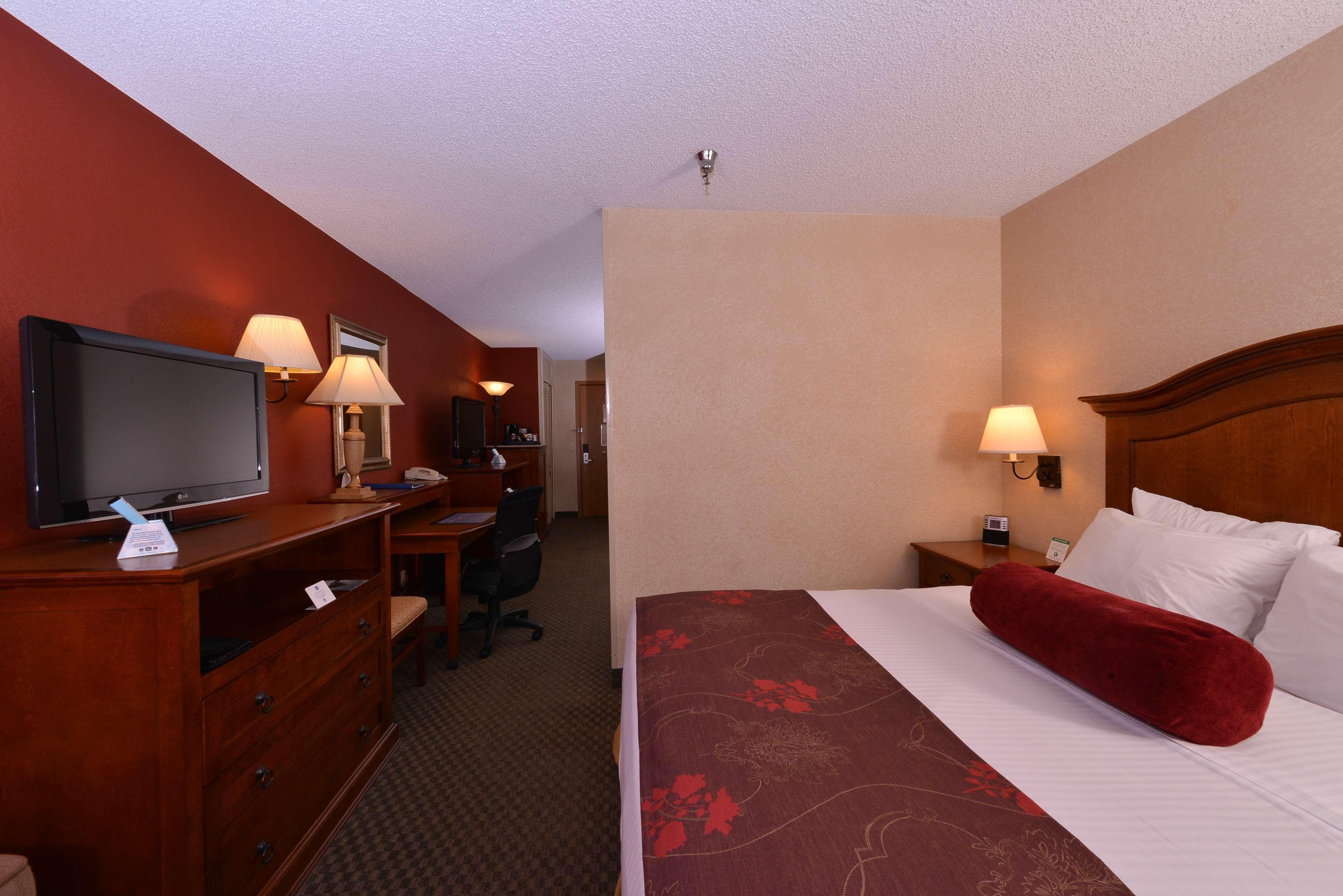 Best Western Plus Rama Inn Redmond Buitenkant foto