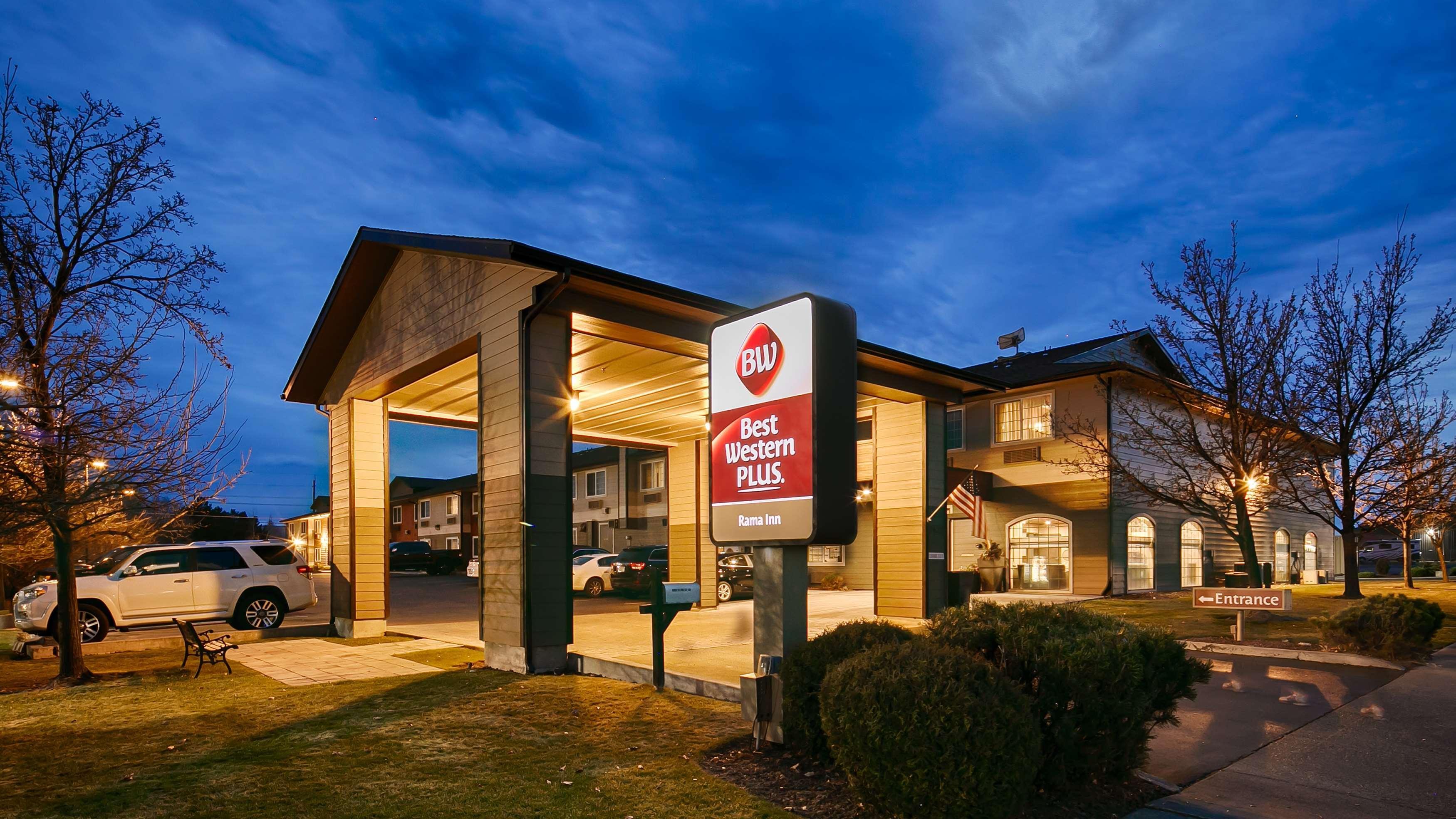 Best Western Plus Rama Inn Redmond Buitenkant foto