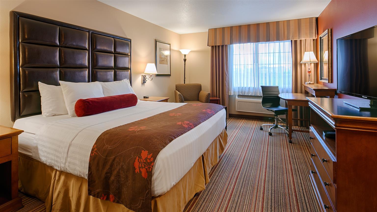 Best Western Plus Rama Inn Redmond Buitenkant foto